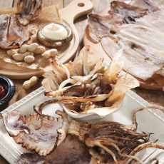 원양산 쫄쫄이 오징어 200g 내외 (4-5미)